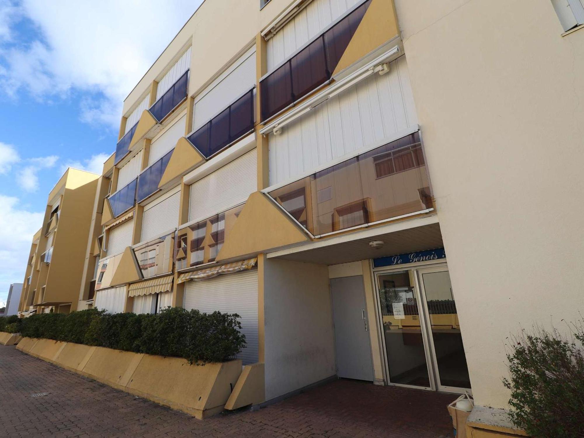 Avec Terrasse, A 550m De La Et 100m Des Commerces, Ideal 4 Pers., Animaux Acceptes - Fr-1-307-156 Apartment *